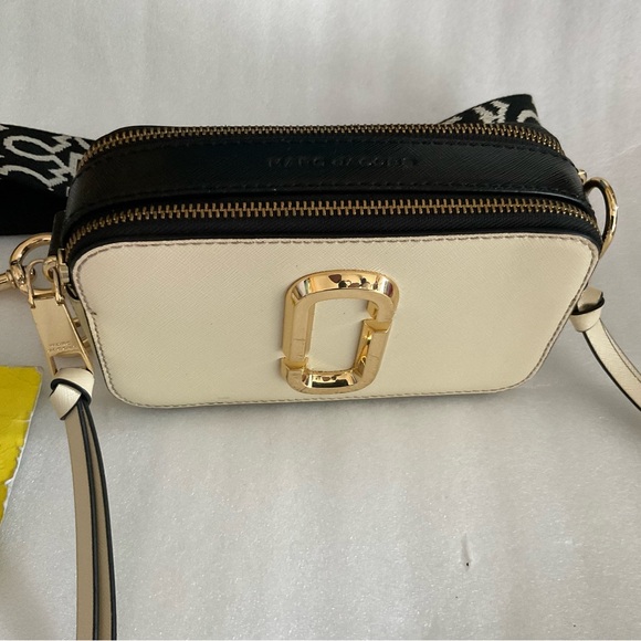 Marc Jacobs White and Gold Crossbody Bag - Picture 11 of 14